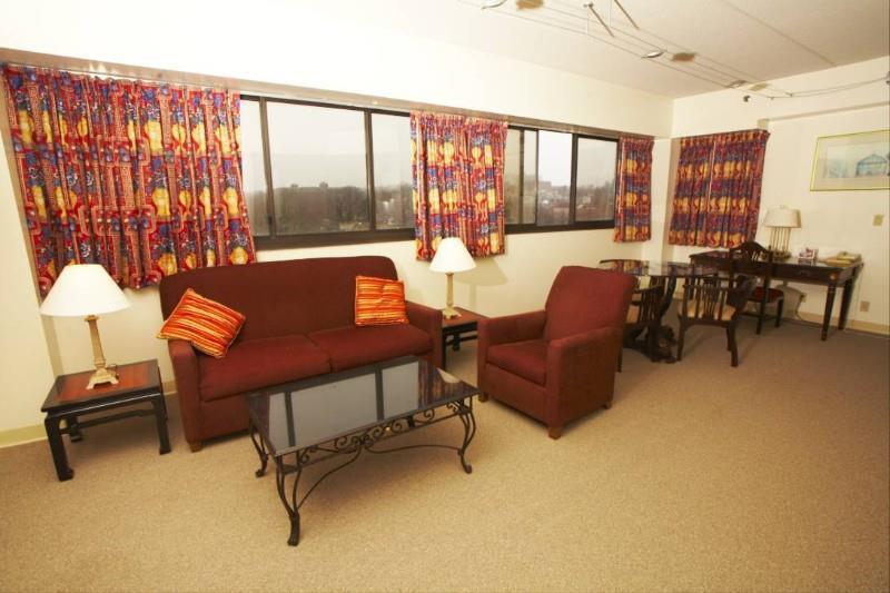 Stamford Suites (Adults Only) Room photo